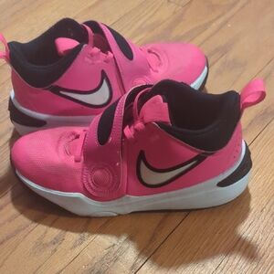 Nike Basketball Sneakers Bright Pink